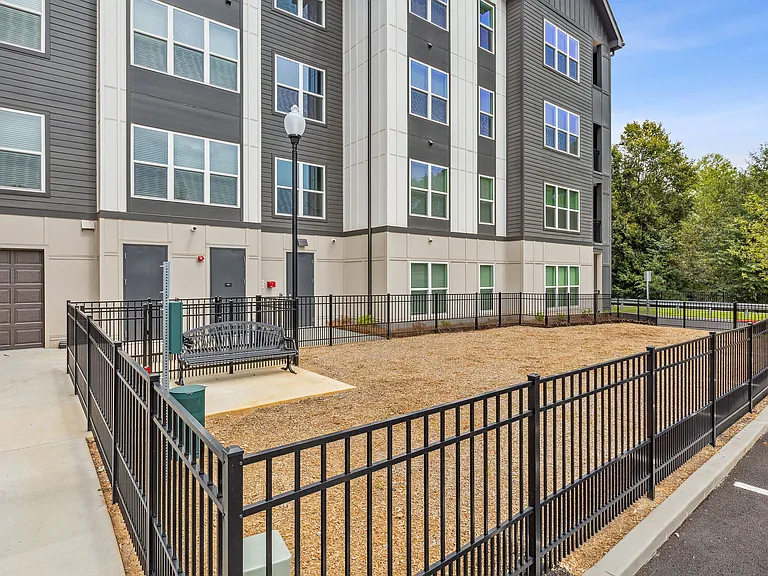 Everleigh Deerfield 55+ Active Adult Apartment Homes — Photo 32