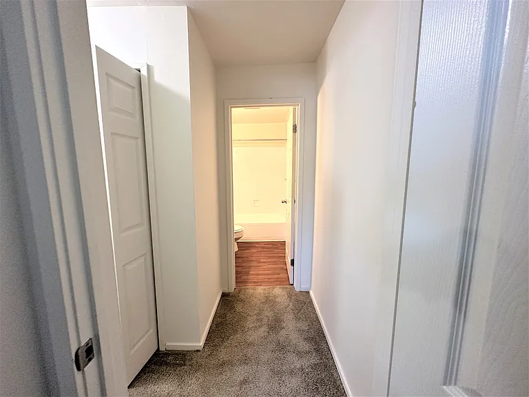 Grand Bend Club Apartments — Photo 23