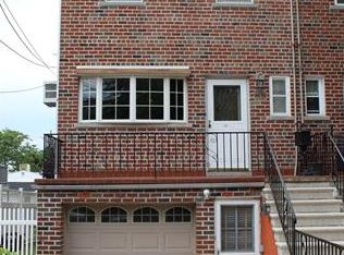 149 Reville St, Bronx, NY 10464