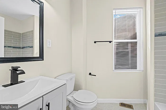 2800 Woodbrook Ave — Photo 8