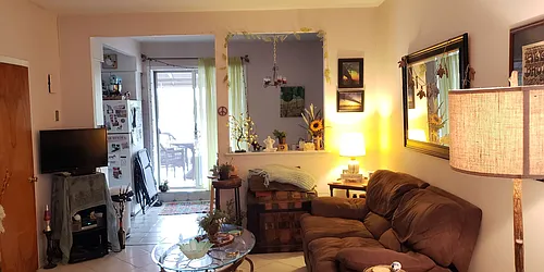 Rented by Roz Khan, LREB