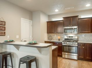 613 Meadow Ln, Sisters, OR 97759