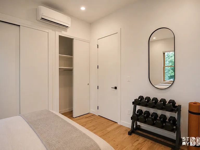 89 Moffat St #3D — Photo 5