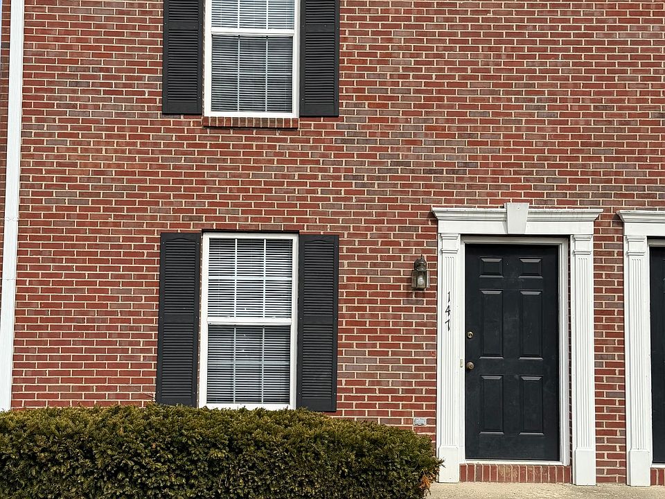 1st image of 147-149 Hartland Dr