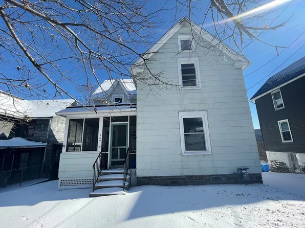 907 S Main St, Towanda, PA 18848