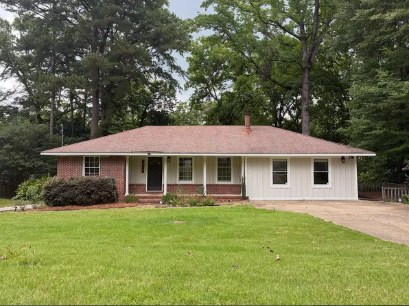 247 Denson Dr, Auburn, AL 36830