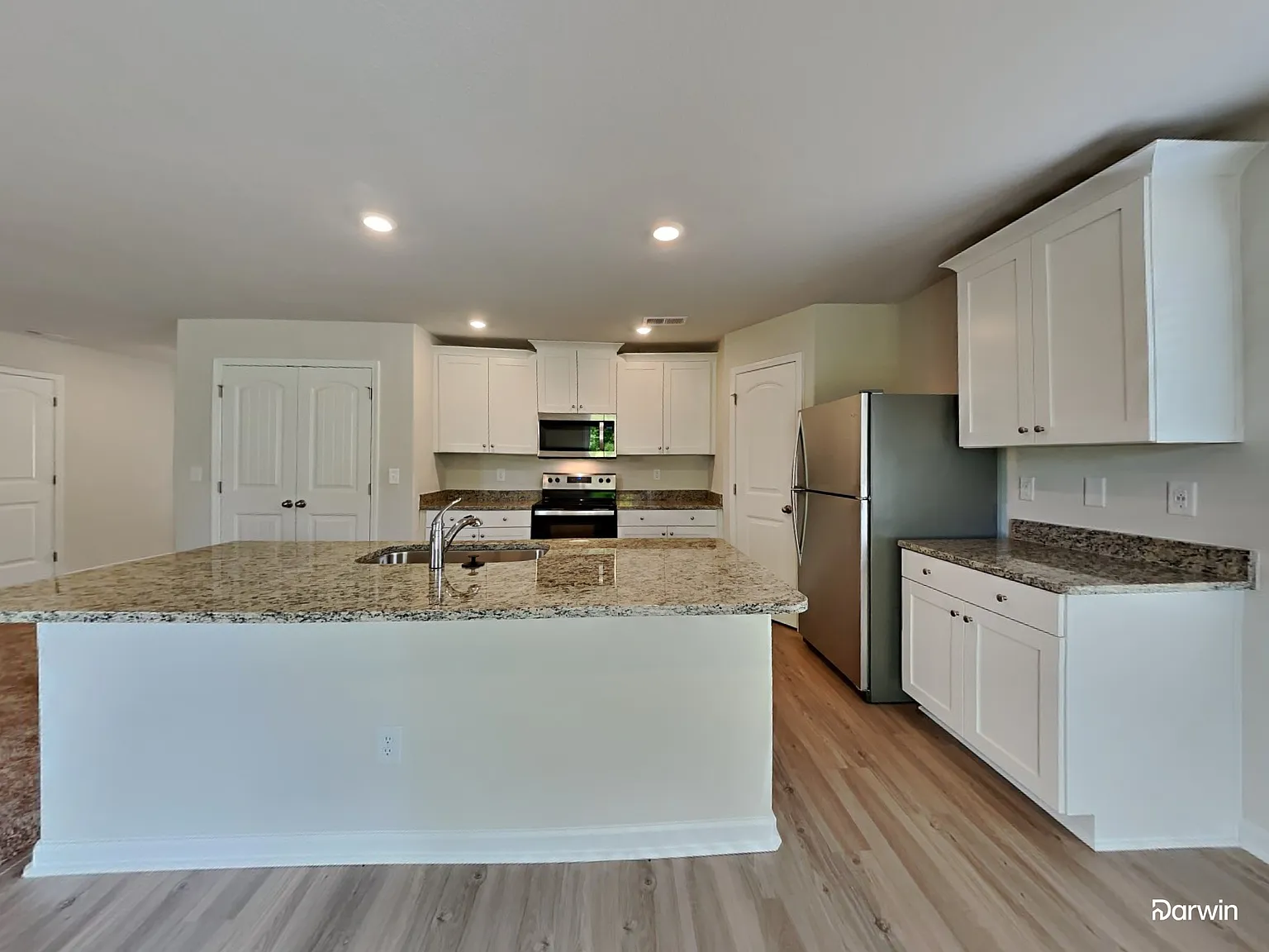 4 bed, 2.5 bath, 1800 sqft, $2,075 — Photo 4