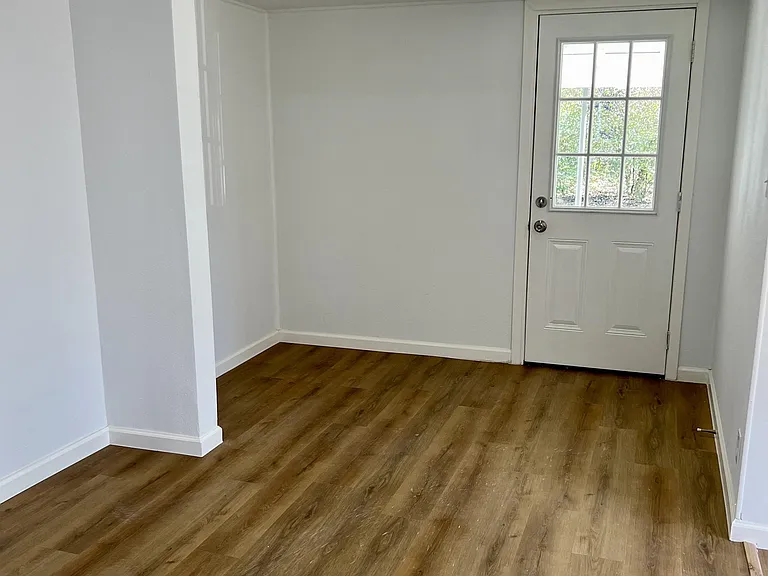 125 Murdock St — Photo 7