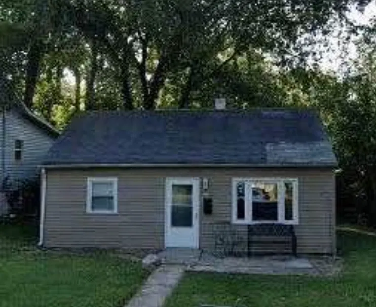 2 bed, 800 sqft, $890 — Photo 2