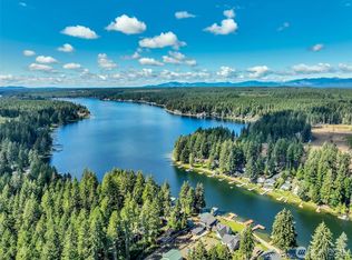 2851 E Mason Lake Drive E, Grapeview, WA 98546