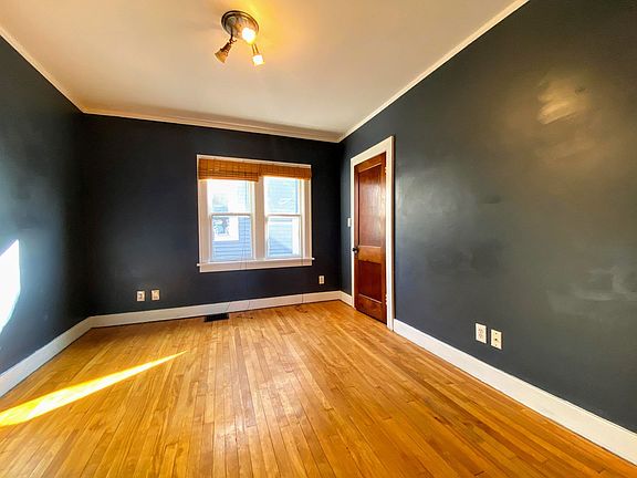 5th image of 670 Lincoln Ave NW #2