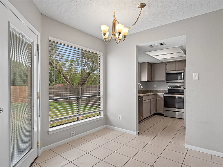 13357 Water Oak Ln #A — Photo 8