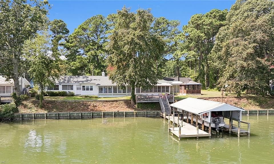 1st image of 209 Lucom Point Dr