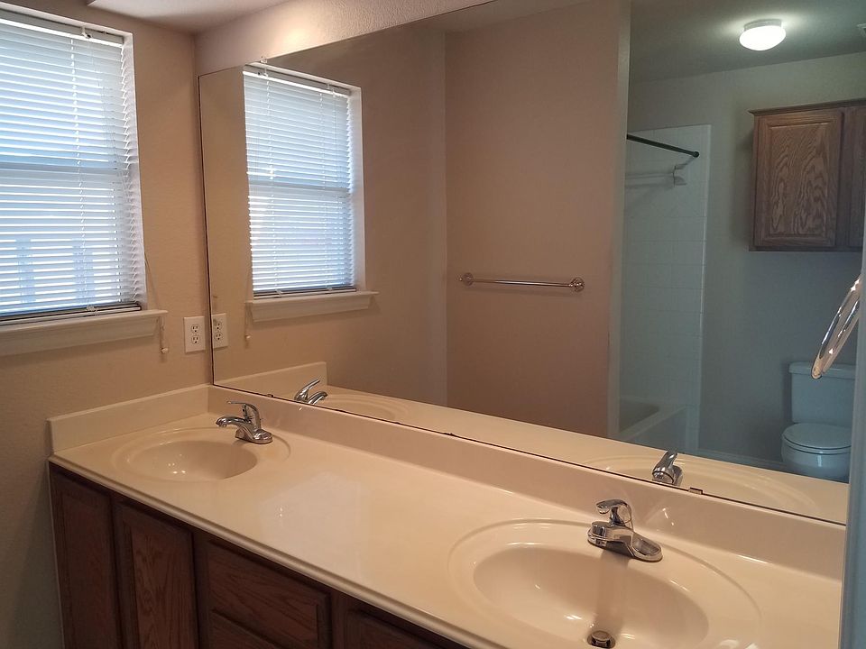 1st image of 1236 Trailwood Dr