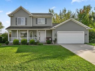 3280 Brianna St NW, Grand Rapids, MI 49534