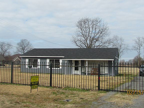 5th image of 3365 Lakeshore Dr N