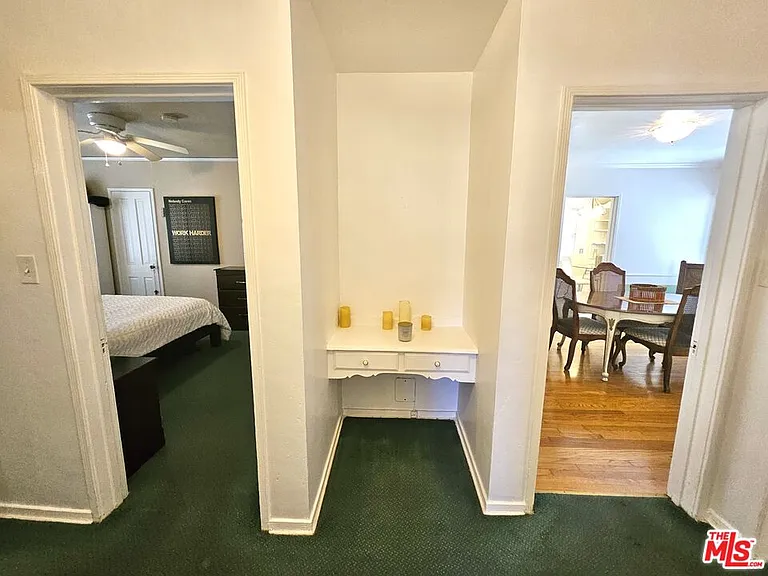 2211 W 78th Pl — Photo 21