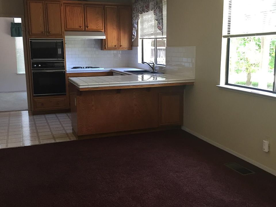 2nd image of 342 Kingsberry Cir