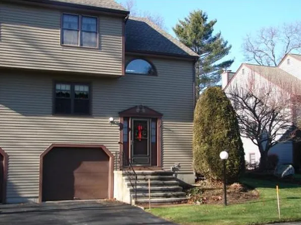 14 Deerfield Ct, Grafton, MA 01519