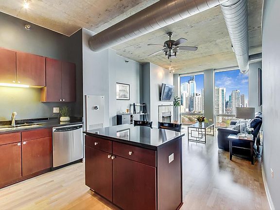 2nd image of 700 N Larrabee St APT 1712