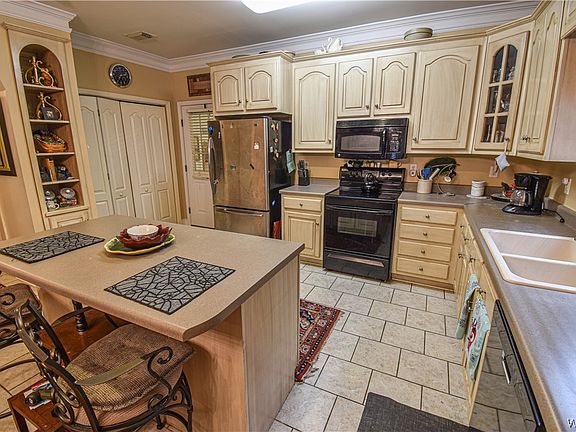 3rd image of 5185 Woodland Trce