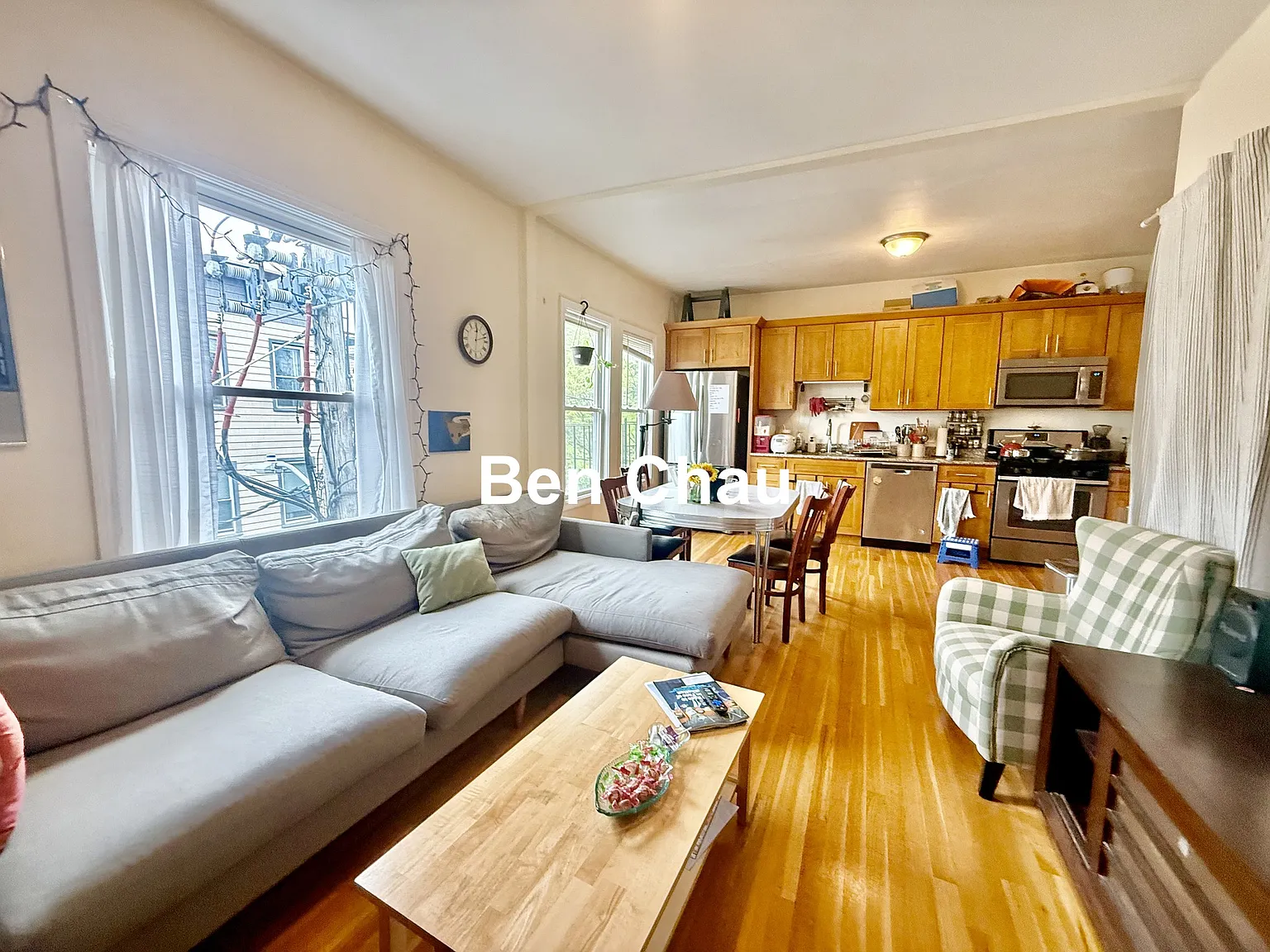 3 bed, 1000 sqft, $3,450 — Photo 1