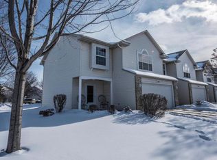 1052 Juniper Ct, Shakopee, MN 55379