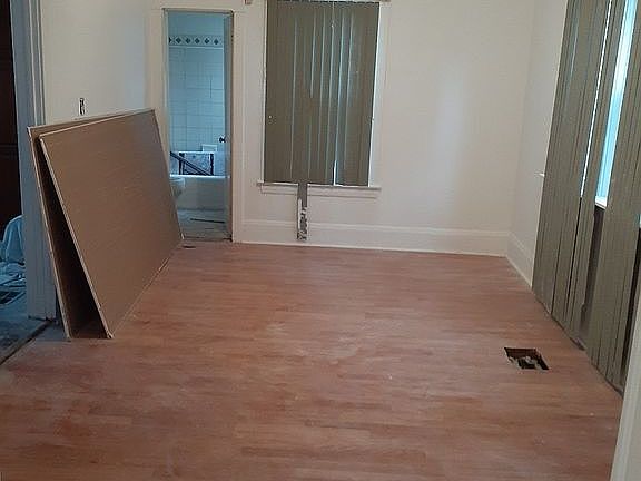 4th image of 10531 Garfield Ave