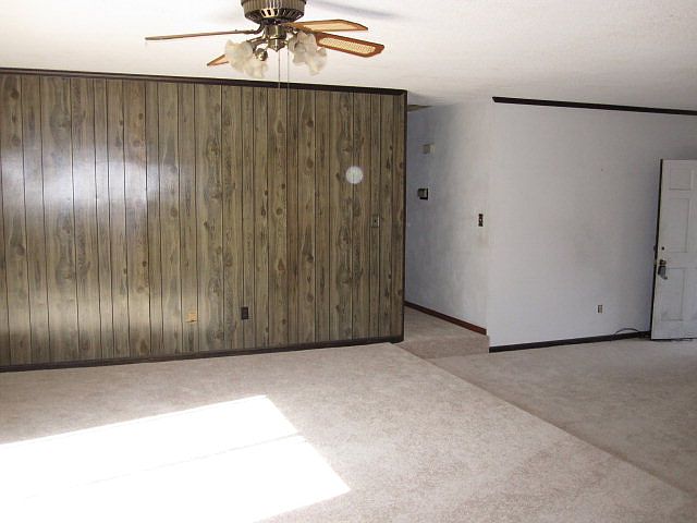 2nd image of 102 Creek Dr