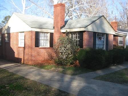 2213 E 4th Sreet