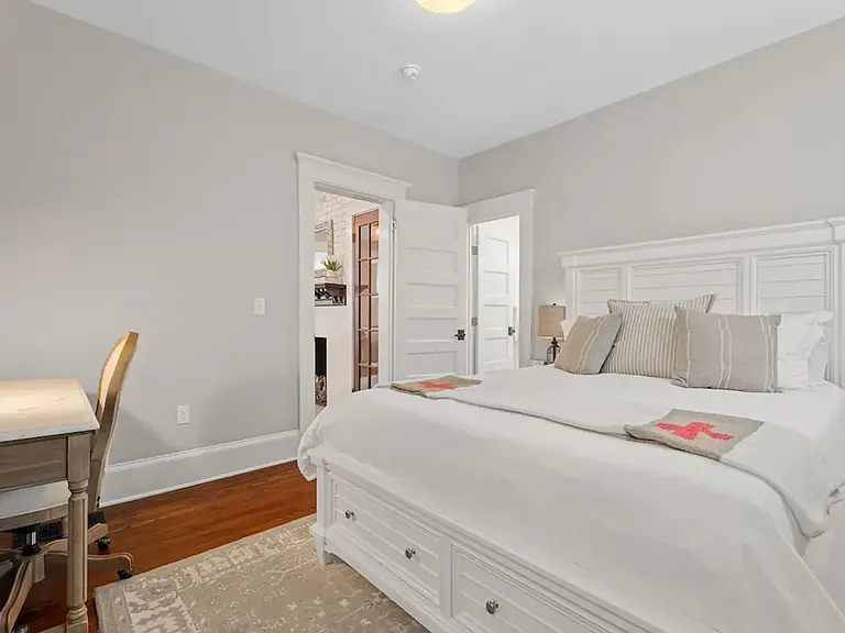 20 Hobart St #1 — Photo 18
