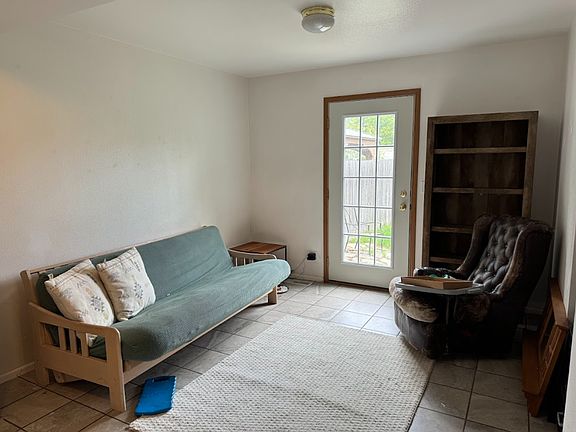 3rd image of 715 Skyla Ct #B