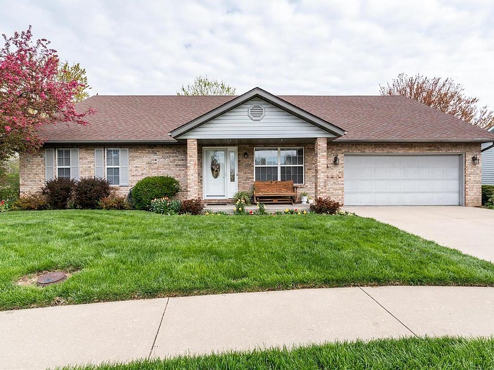 2nd image of 813 Green Haven Dr