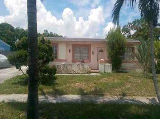 583 Sioux Rd, Lake Worth, FL 33462