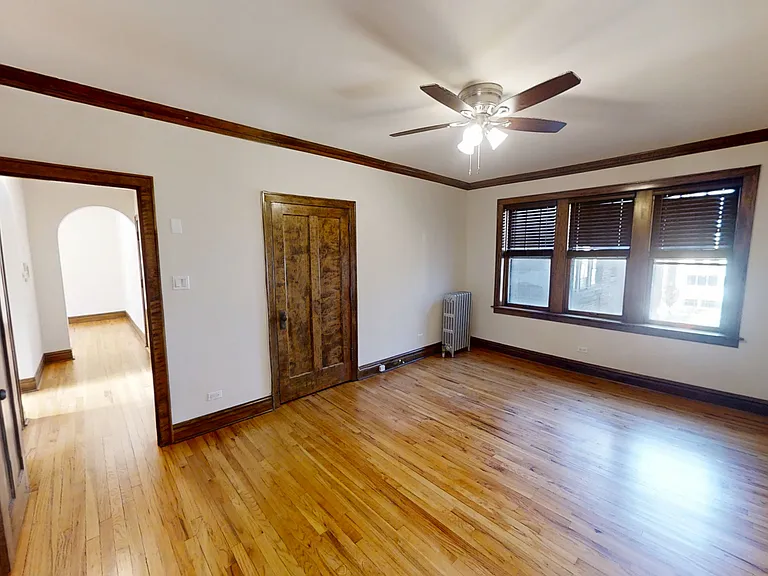 Kedzie Property — Photo 14
