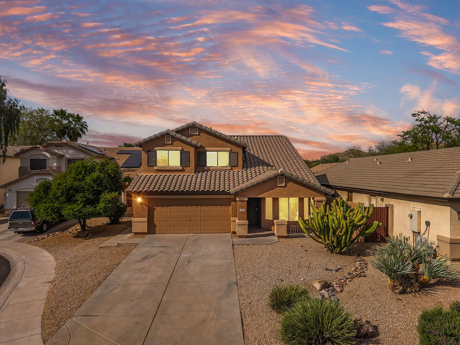 3 bed, 2.5 bath, 2045 sqft, $2,700 — Photo 2