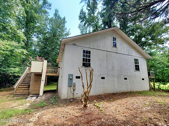 3rd image of 425 Colonial Landing Road SE