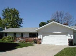 2621 N Alexander St, Appleton, WI 54911