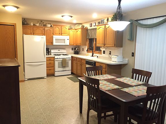 Large eat in kitchen