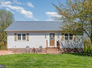 709 Riverview Dr, Etters, PA 17319