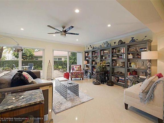 4th image of 2907 N Palm Aire Dr #2907