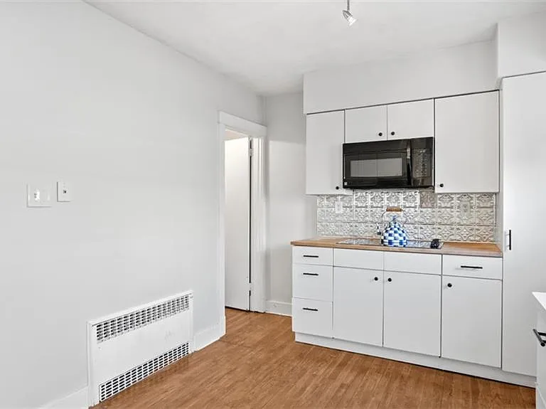 Kitchen and basement door