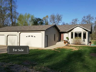 2401 73rd St NW, Minot, ND, 58703