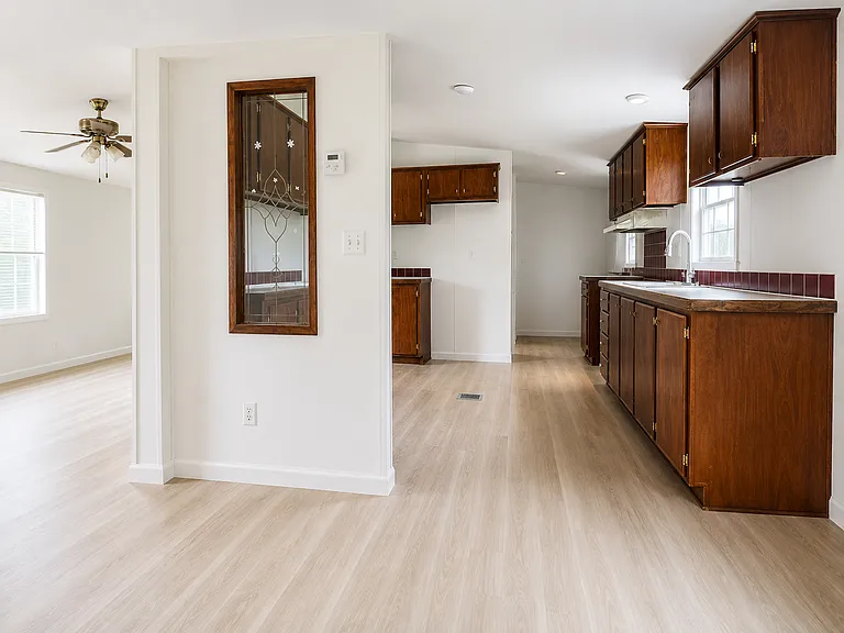 16 Fern Valley Ln — Photo 4