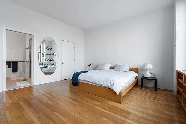 Rented by Compass | media 9