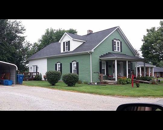 3rd image of 127 Sunset Dr