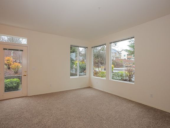 4th image of 14723 1st Ln NE Unit 101