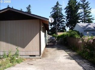 11534 SE Hawthorne Blvd, Portland, OR 97216