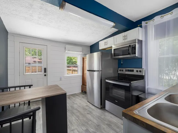 820 Florida Ave Unit 2, Bristol, TN 37620