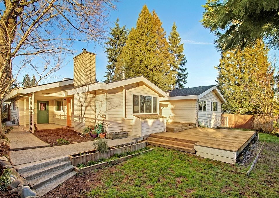 1st image of 17311 NE 19th Pl